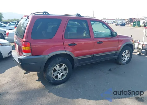 2004 Ford Escape Xlt из США, поврежденный, VIN 1FMYU93114KB38538